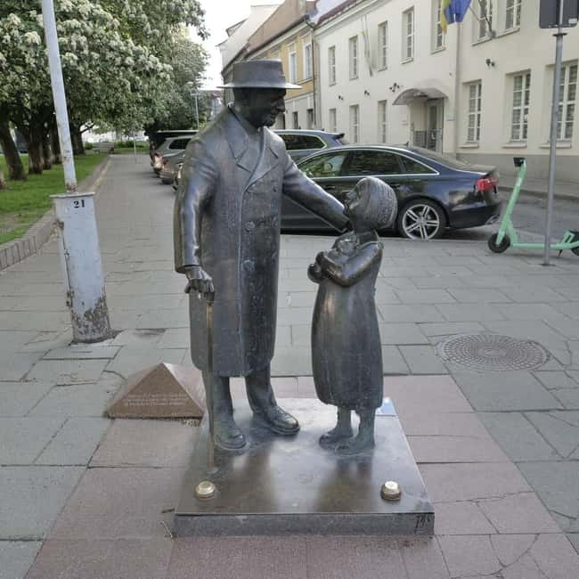 Audio Tour of Vilnius Old Town Core and the South Part 2in1 - The Central Core Tour: Royal and Sacred Vilnius on Foot