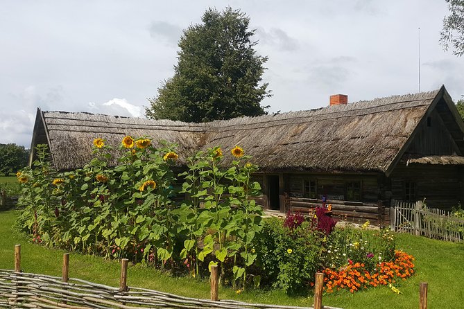 Day tour out of Vilnius: Paneriai holocaust park,Trakai castle, Rumsiskes museum - The “three stops” rhythm: history, then views, then daily life