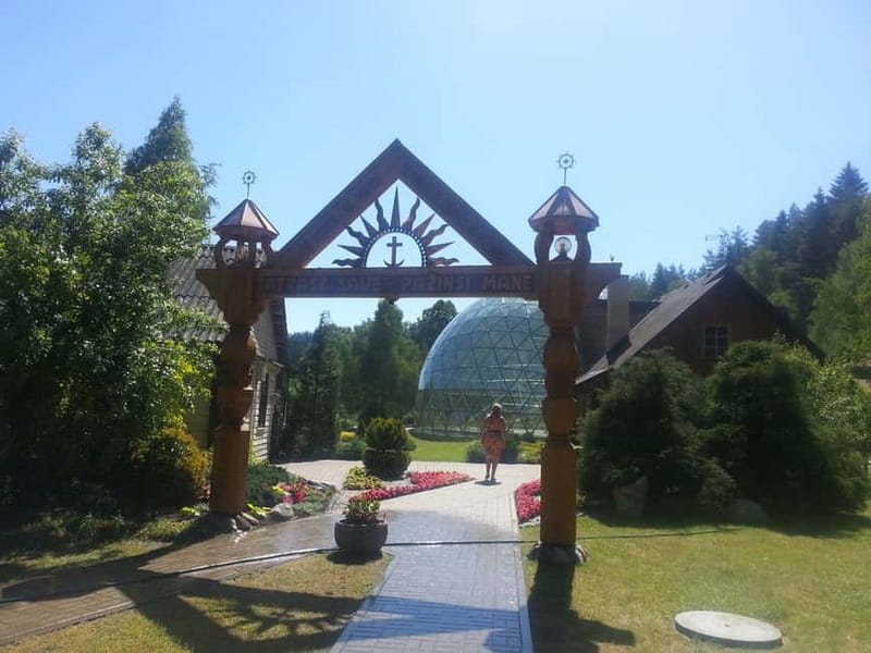 Dzukija National Park and Grutas Park: Full-Day Tour - Vilnius Pick-Up to Merkine: A Smooth Start With Real Driving Time