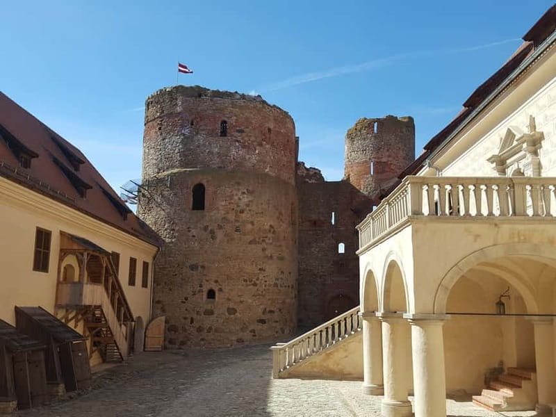 From Vilnius to Riga with Sightseeing Stops Top Private Tour - Pickup, luggage space, and what makes the guide time feel useful