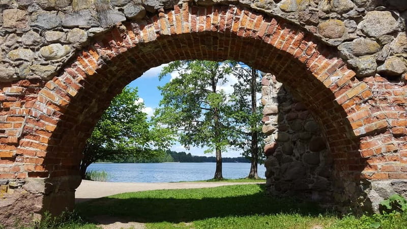 From Vilnius: Trakai Castle and Paneriai Memorial Tour - Should you book this Vilnius to Trakai day trip?