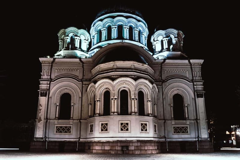 Kaunas: Old Town Private Ghost Tour - Dark themes you should be ready for, including violence and persecution