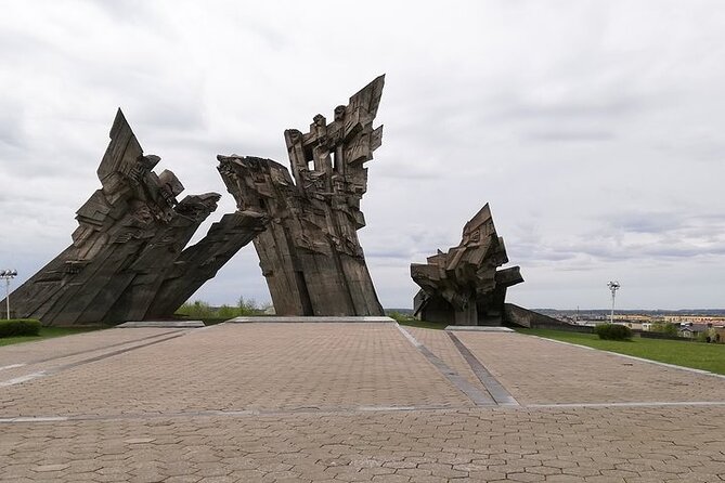 Kaunas Old Town tour + IX Fort Museum (BONUS) - Stop 1: Kaunas Castle, the City’s Medieval Defensive Backbone