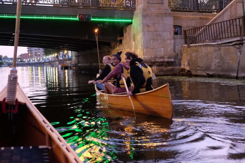 Klaipeda: Evening Guided Tour by Wooden Canoe - Jonas Hill and Meridian, how the route turns into a real “night paddle”