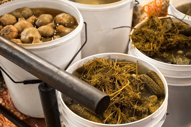 Lithuanian Flavors Experience - Stop 4: Saviciaus Gatvė, mead tastings, and the bread-and-meat story