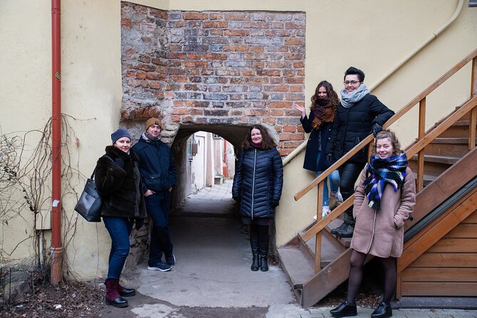 Morning Coffee Tour - City Just for Yourself - A morning plan that actually fits short stays