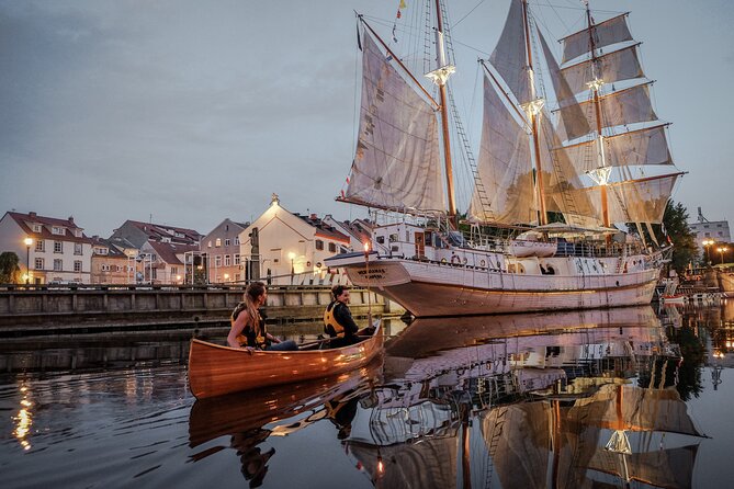 Night Canoe City Tour in Klaipeda - Night canoeing in Klaipeda: the city stays, the mood changes