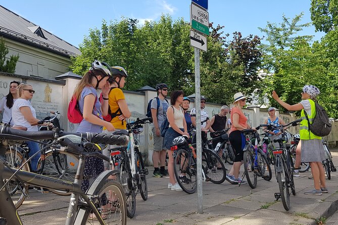 Private Bike Tour of Alternative Vilnius - Stop 1: Hales Turgus, the Oldest Market Location