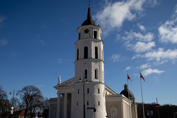 Private Half Day Tour of Vilnius Highlights by Minivan - Didžioji gatvė and the Gate of Dawn, the pilgrimage moment