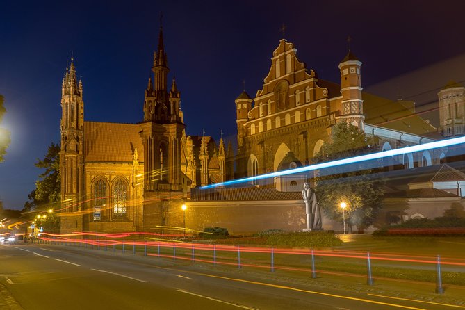 Private Vilnius Ghost & Legends tour - Logistics that matter: timing, meeting points, and what to expect
