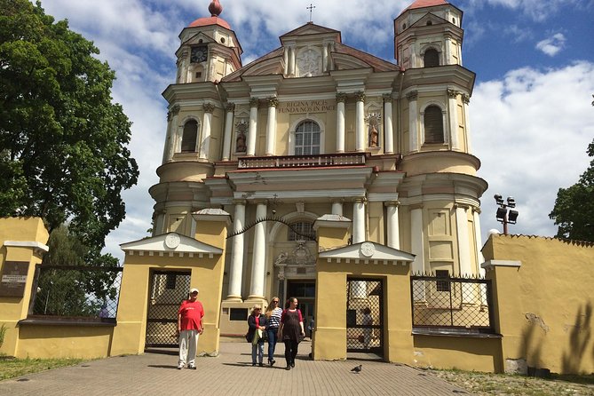 Small-Group Vilnius Half Day City Tour - Gediminas Avenue drive: a quick look at how the city connects