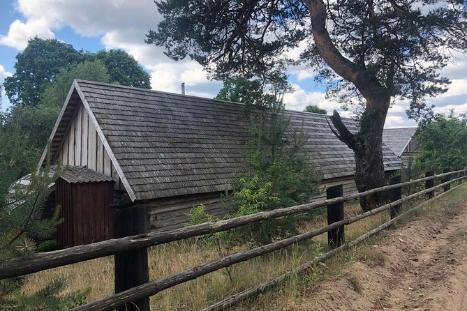 South Lithuania Day Trip: Dzukija County and Grutas Park from Vilnius - Liškiava Church of the Holy Trinity: architecture and river-country setting