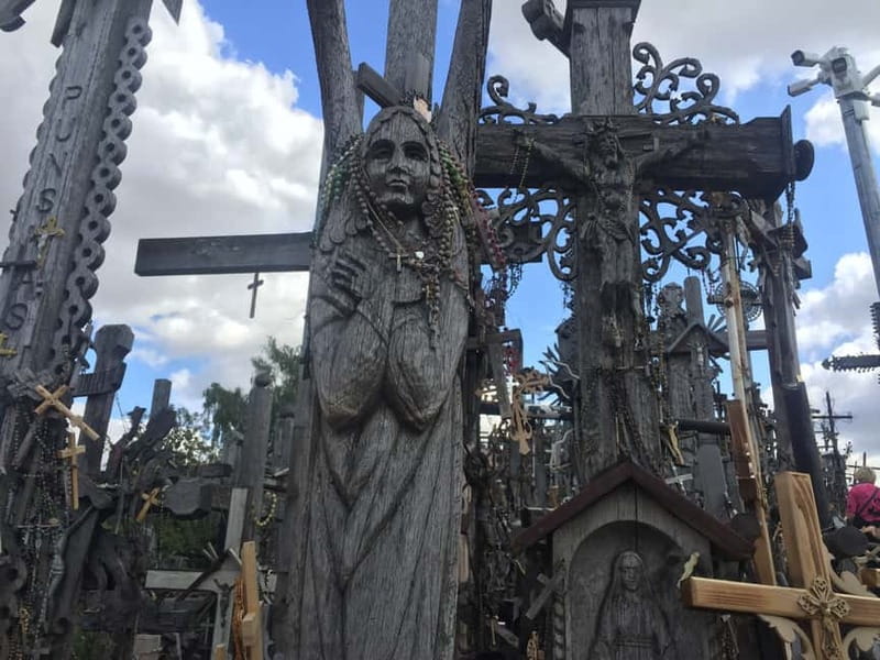 The Hill of Crosses: Full-Day Tour from Vilnius - Timings and logistics: what a 9:00 AM start feels like