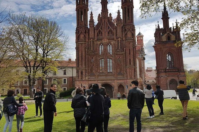 Vilnius city tour- walking& driving - Key highlights worth your attention
