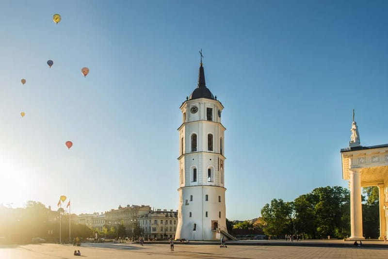 Vilnius: Discover 50+ Top Attractions with Vilnius Pass - How discounts help beyond tickets, restaurants, cafés, and souvenirs