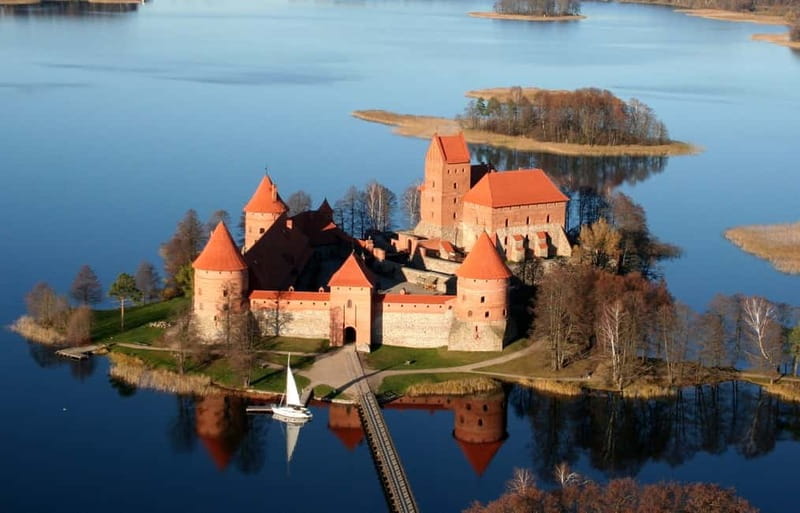 Vilnius: Half-Day Sightseeing Tour to Trakai - Trakai in Four Hours: Why This Half-Day Actually Works