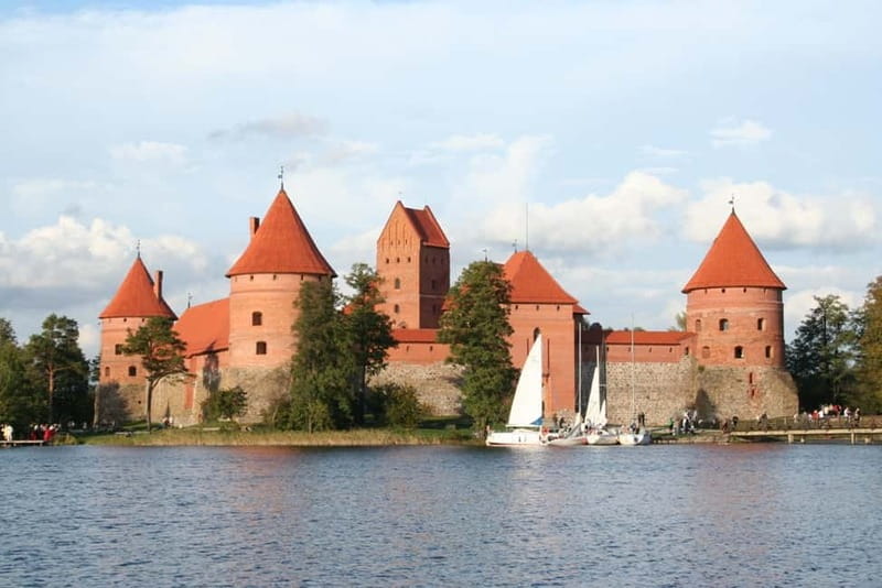 Vilnius: Half-Day Sightseeing Tour to Trakai - Price and Value: $330 Per Group Up to 2
