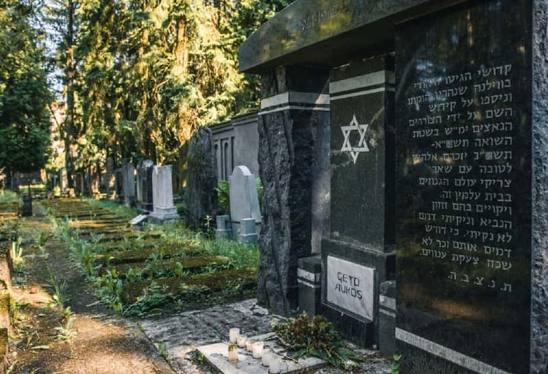 Vilnius: Jewish Heritage Sites Private Tour with Transfer - Small Ghetto, Great Ghetto, and the Street-Level Story of Survival