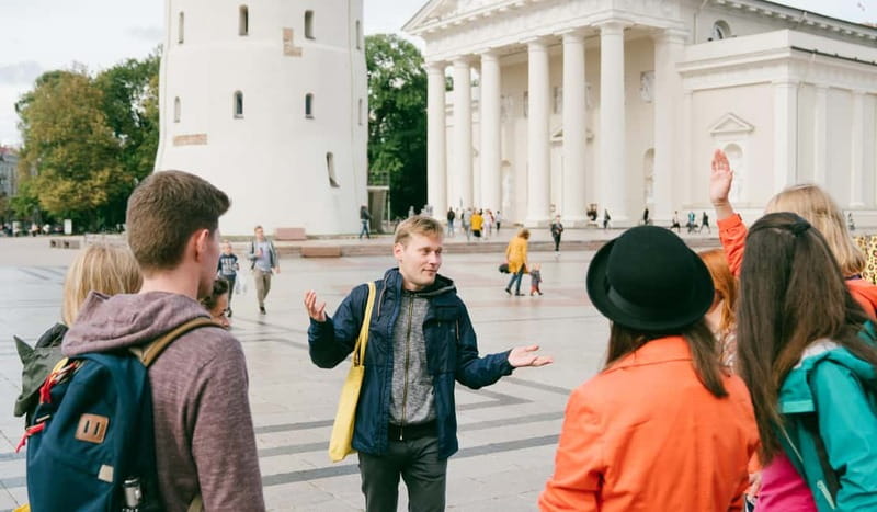 Vilnius Old Town walking tour with snacks - St. Anne’s Church and the Street of Literature: visual stops that break up the walking