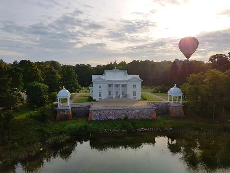 Vilnius or Trakai: Hot Air Balloon Flight - The 4-hour day, with about an hour in the air