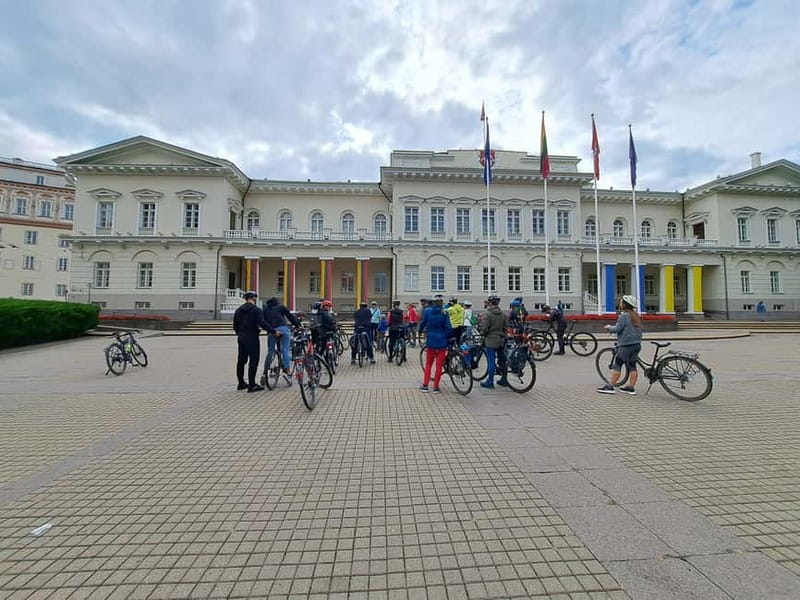 Vilnius: Private City Bike Tour of Vilnius Highlights - Riding the UNESCO Old Town streets at a human pace