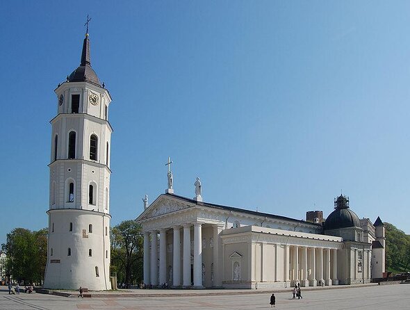 Vilnius Private Photoshoot Tour - Key Points at a Glance