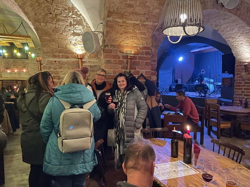 Vilnius Private Pub & Bar Crawl Tour & Hidden Gems - Key things that make this tour work