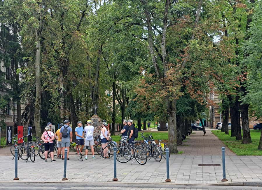Vilnius: Private Soviet Vilnius Bike Tour - Snipiskes, the Wedding Palace park, and how the past got overwritten