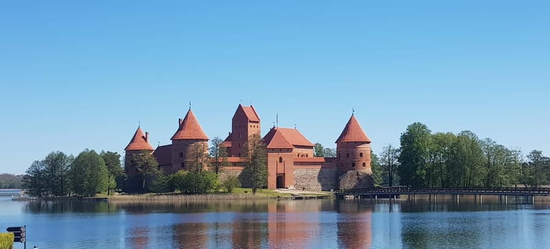 Vilnius: Trakai Castle Half-Day Tour by minivan - From Your Vilnius Hotel to Trakai, What the Drive Sets Up