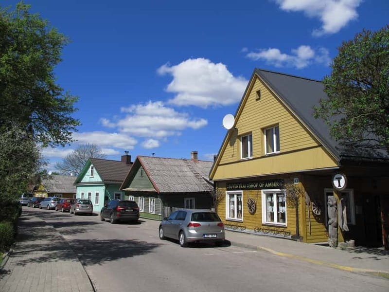 Vilnius: Trakai Tour with Audio Guide and Minibus Transfers - Key highlights at a glance