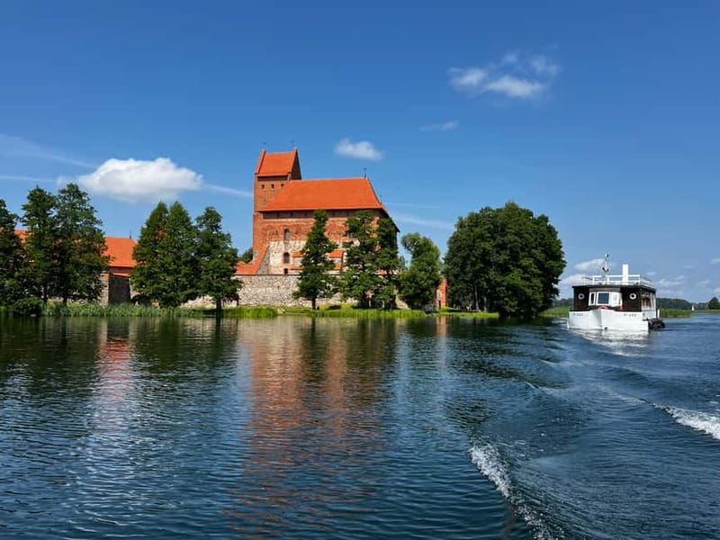 Vilnius: Trakai, Uzutrakis Manor, Hill of Angels, Boat Ride - Karaim Food and Trakai Town Moments You Can Actually Use