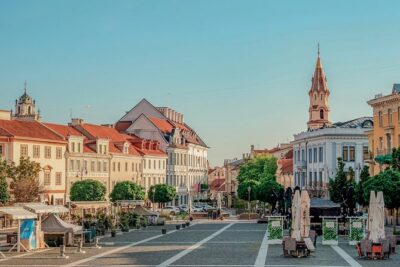 VNO Airport to City Centre|Hotels Private Transfer