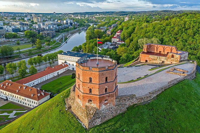 Vilnius: VNO Airport to City Centre|Hotels Private Transfer - What Can Go Wrong at the Airport, and How You Prevent It