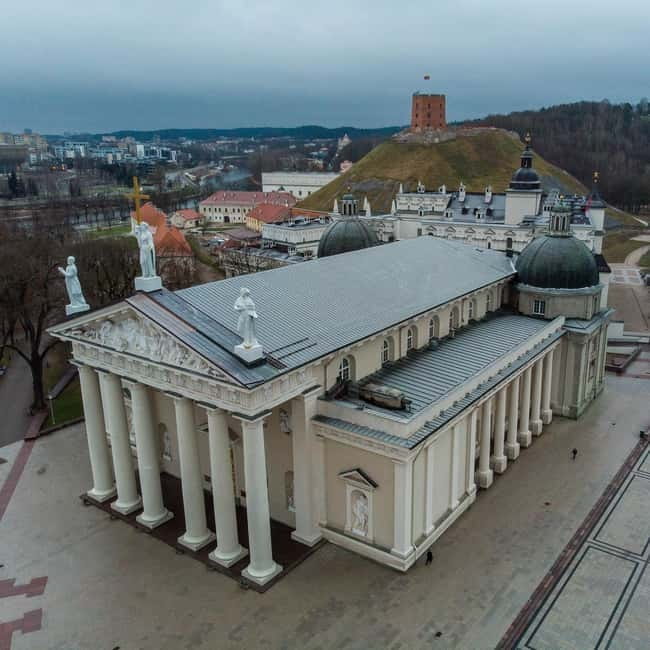 Vilnius: Walking Tour with a Local Guide - Small groups - Key highlights you’ll care about