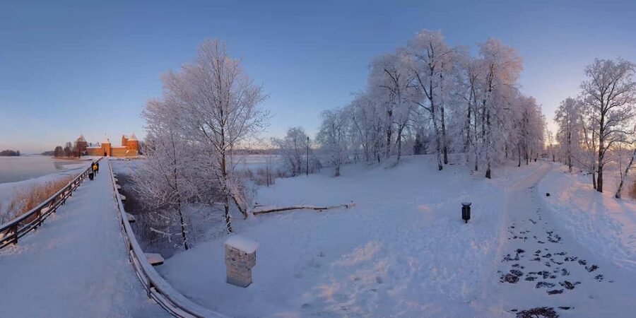 Virtual reality movie - experience I AM LITHUANIA - The VR Music Video Bonus and What It Means for Value